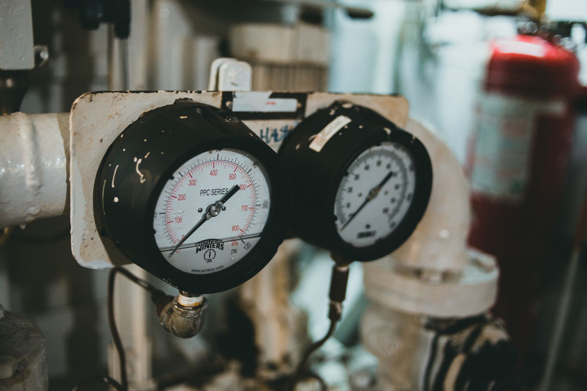 Air conditioning maintenance work